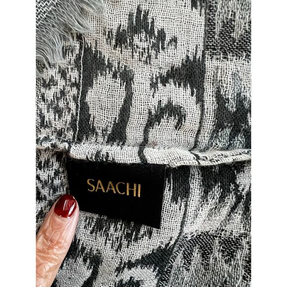 Soft Infinity loop Woolen Scarf Boho Geometric Tribal Ikat print with fringe - Picture 6 of 7